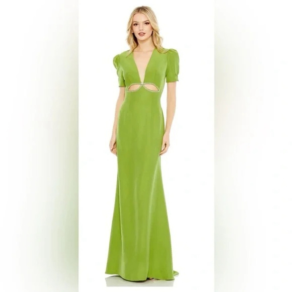 Women's Ieena for Mac Duggal Gown Green - Picture 3 of 9